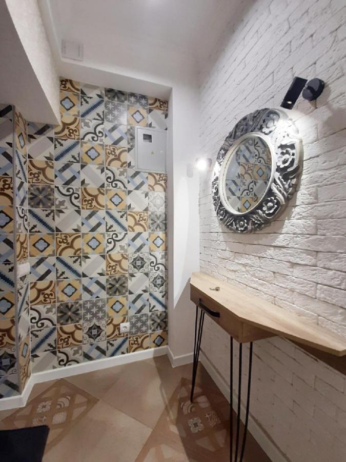 2 Bdr Apartment Near Gorky Park, Center Харьков Экстерьер фото