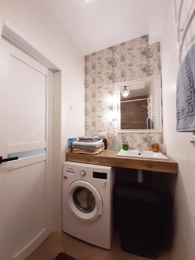 2 Bdr Apartment Near Gorky Park, Center Харьков Экстерьер фото