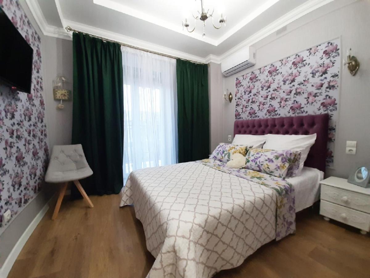 2 Bdr Apartment Near Gorky Park, Center Харьков Экстерьер фото