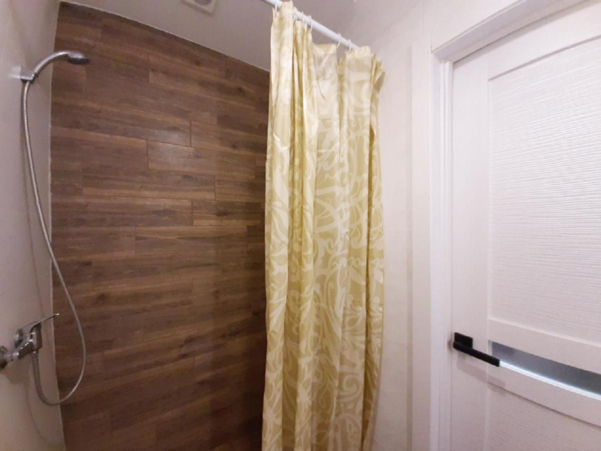 2 Bdr Apartment Near Gorky Park, Center Харьков Экстерьер фото